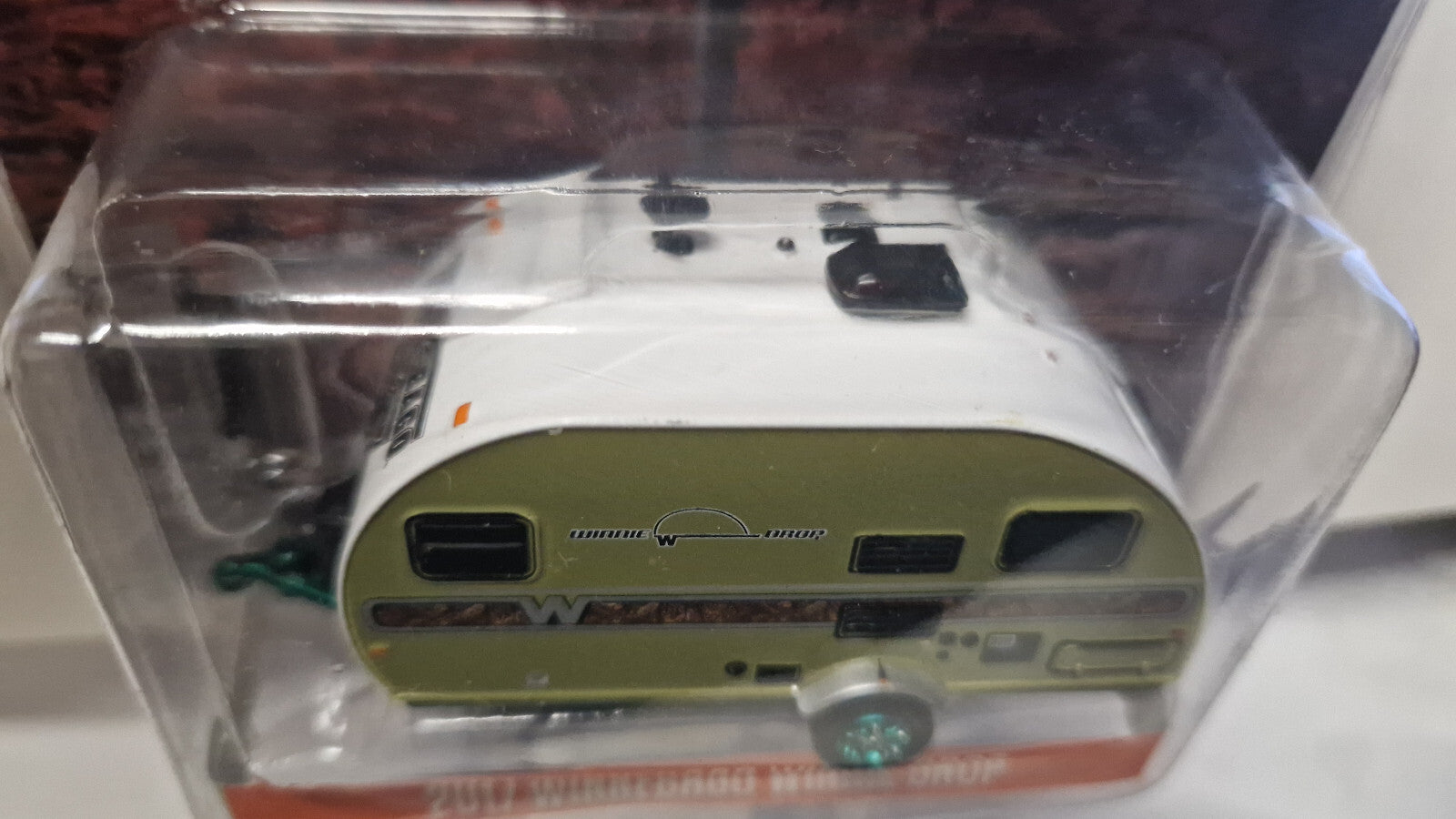 Greenlight Hitched Homes 2017 Winnebago Winnie Drop Chase   (NG66)