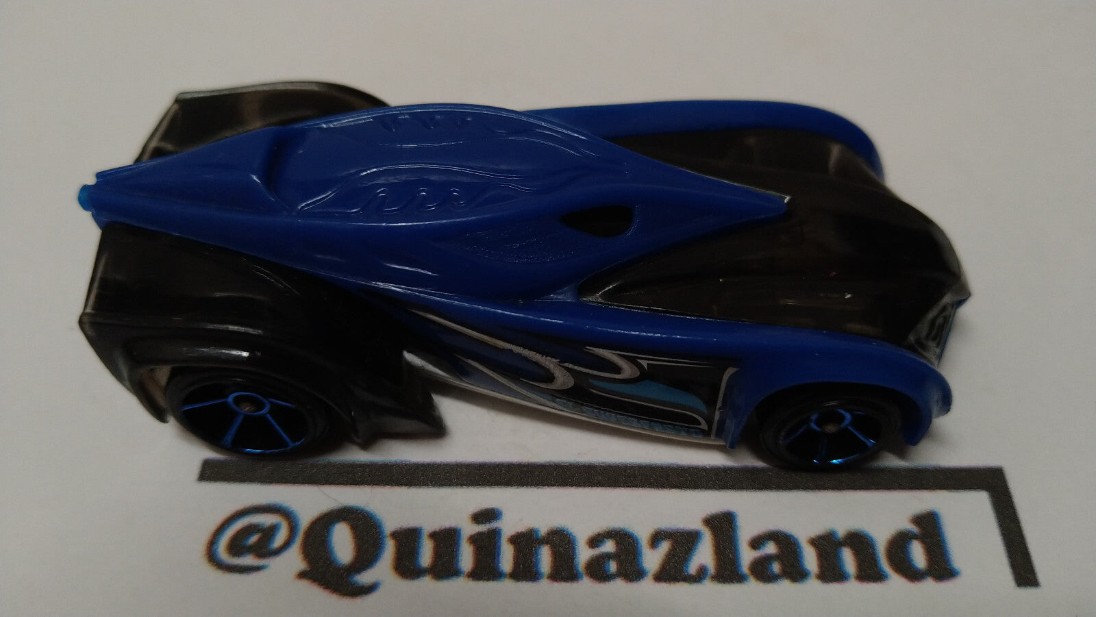 Hot Wheels El superfasto 2011-023  (A07)
