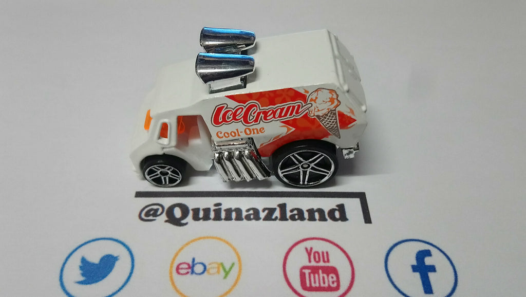Hot Wheels Cool-One First Editions 2004-100 (A21)