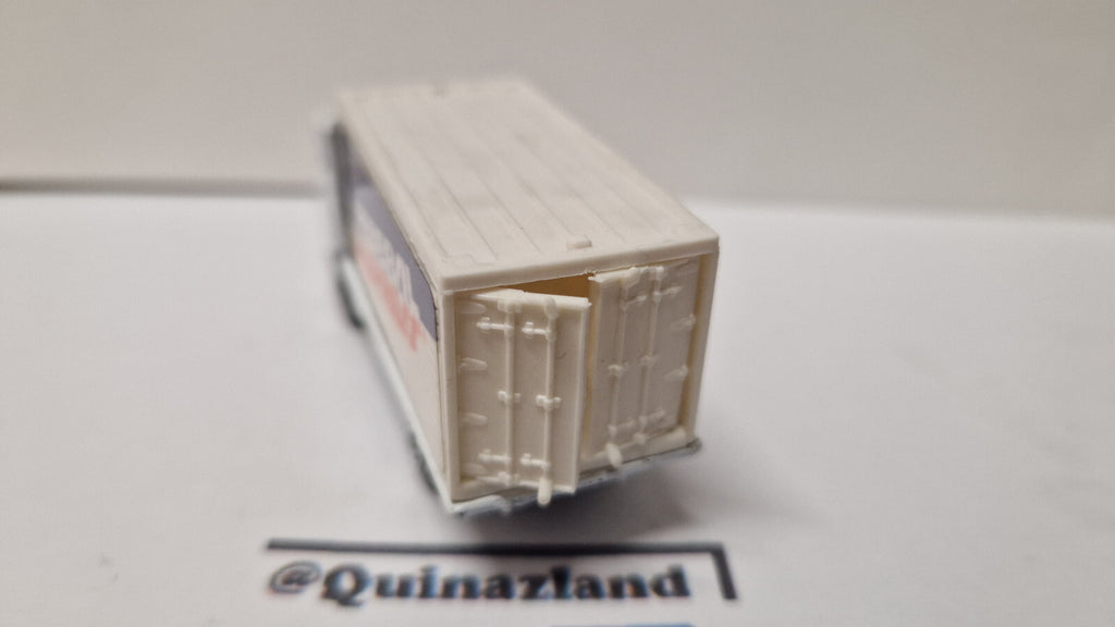 Matchbox 1987 mainline  Volvo container truck federal express     (A31)