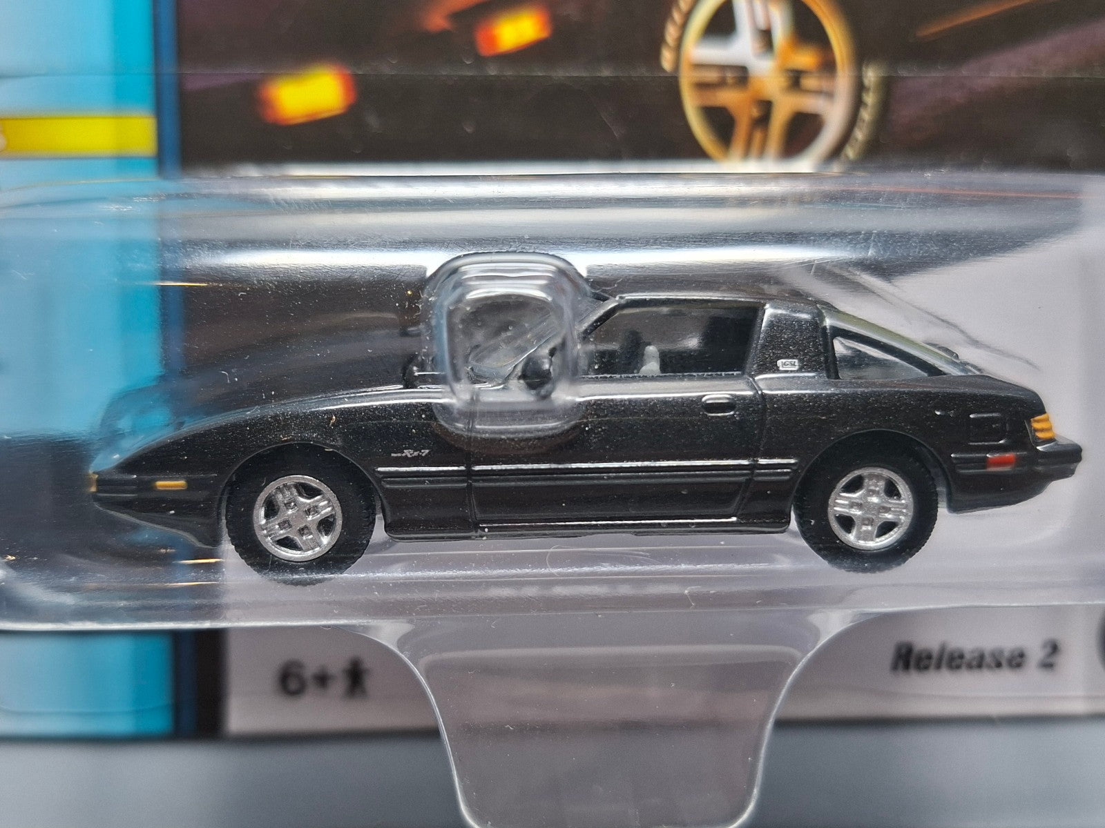 Johnny Lightning Classic gold 1982 mazda RX-7  (NG05)