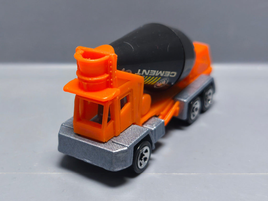 Hot Wheels 1997 exclusive europe Mighty rig (A36)
