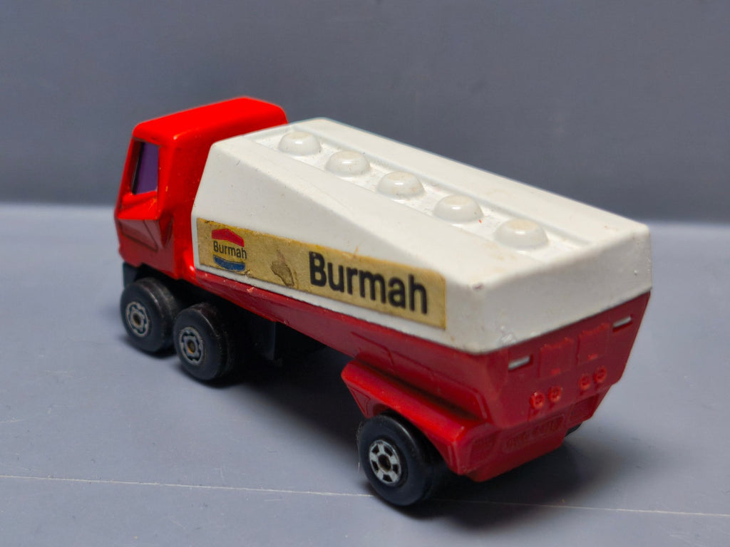 Matchbox Lesney Freeway gas tanker burmah Made in England (A03)