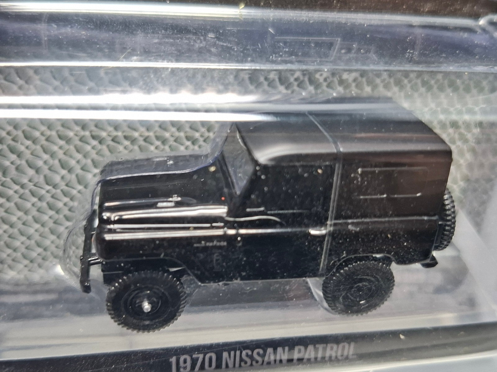 Greenlight  Black Bandit 1970 Nissan Patrol (NG08)