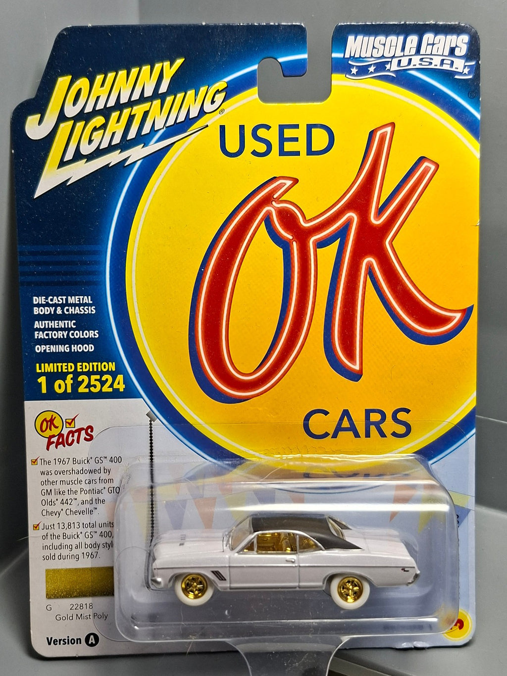 Johnny Lightning Muscle cars U.S.A.  1967 Buick GS 400 Chase  (NG33)