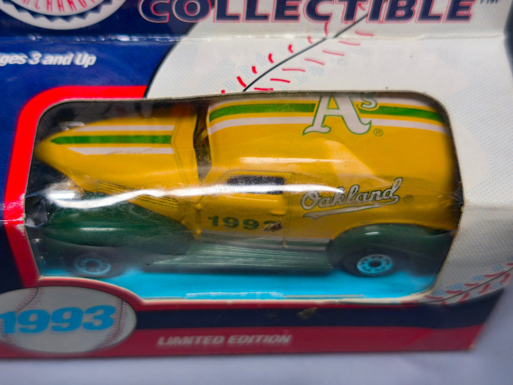 Matchbox Team Collectible 1993 39 chevy sedan Oakland athletics  (NP43)