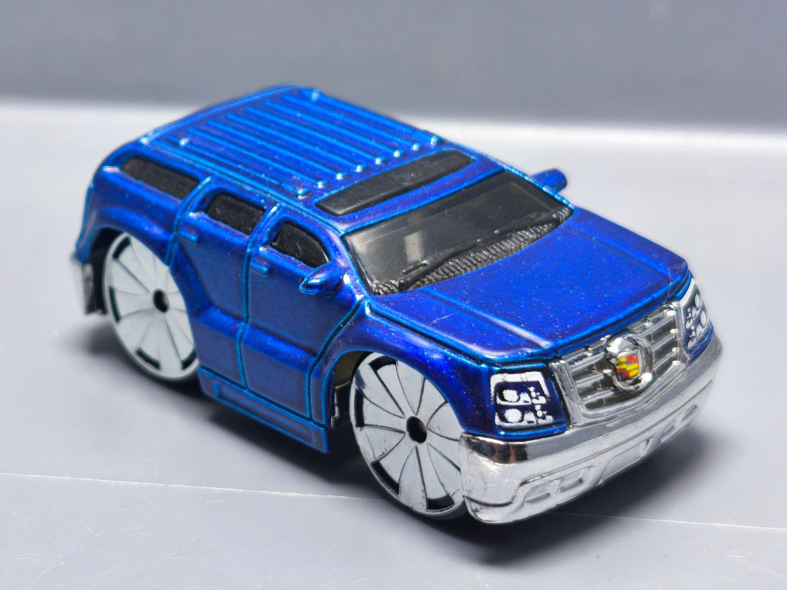 hot wheels Cadillac Escalade First Editions 2004-014  (A13)