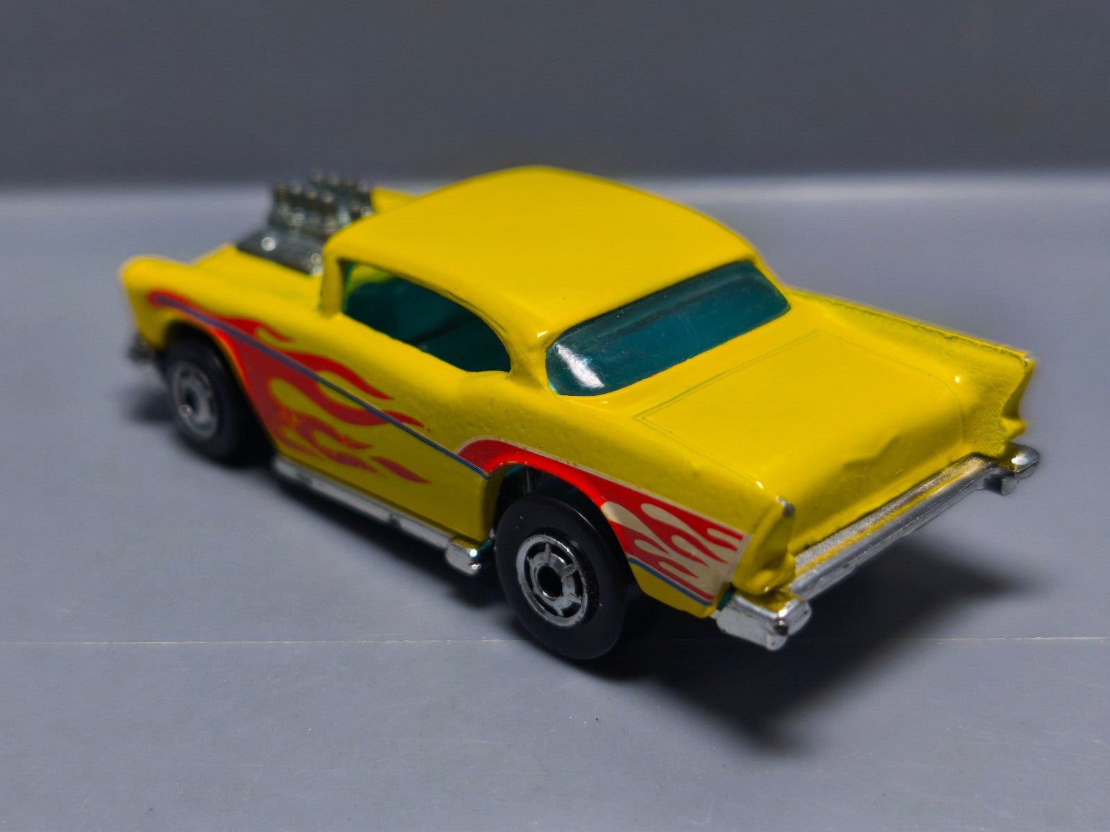 Hot Wheels 57 chevy HO chrome version sans nom sur base 1992-157   (A12)