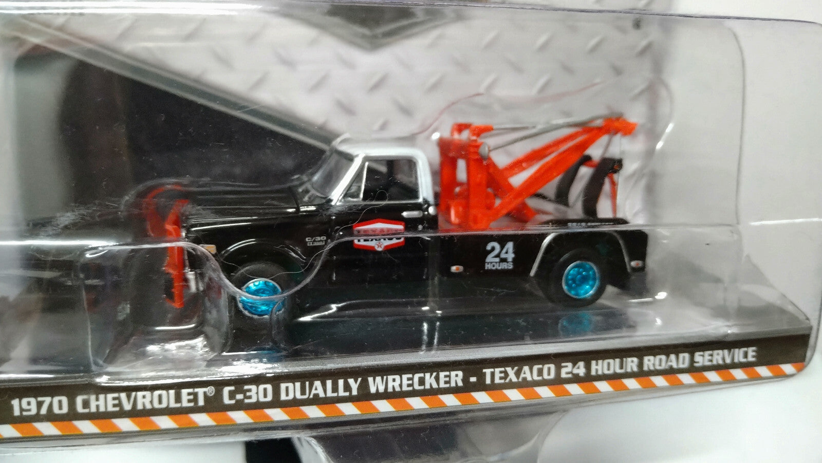 Greenlight Dually Drivers 1970 chevrolet c-30 dually wrecker texaco Chase (C12)