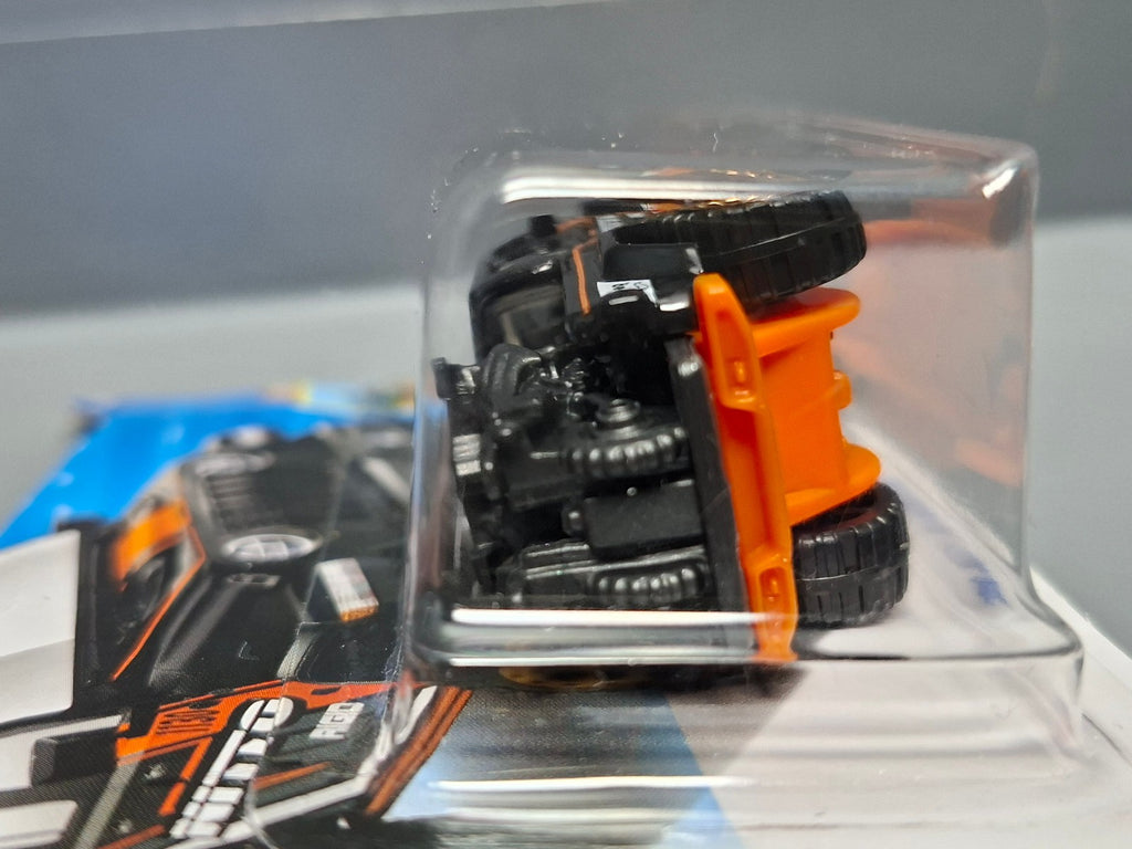 Hot Wheels '20 Jeep Gladiator   2025-130  (NP02)