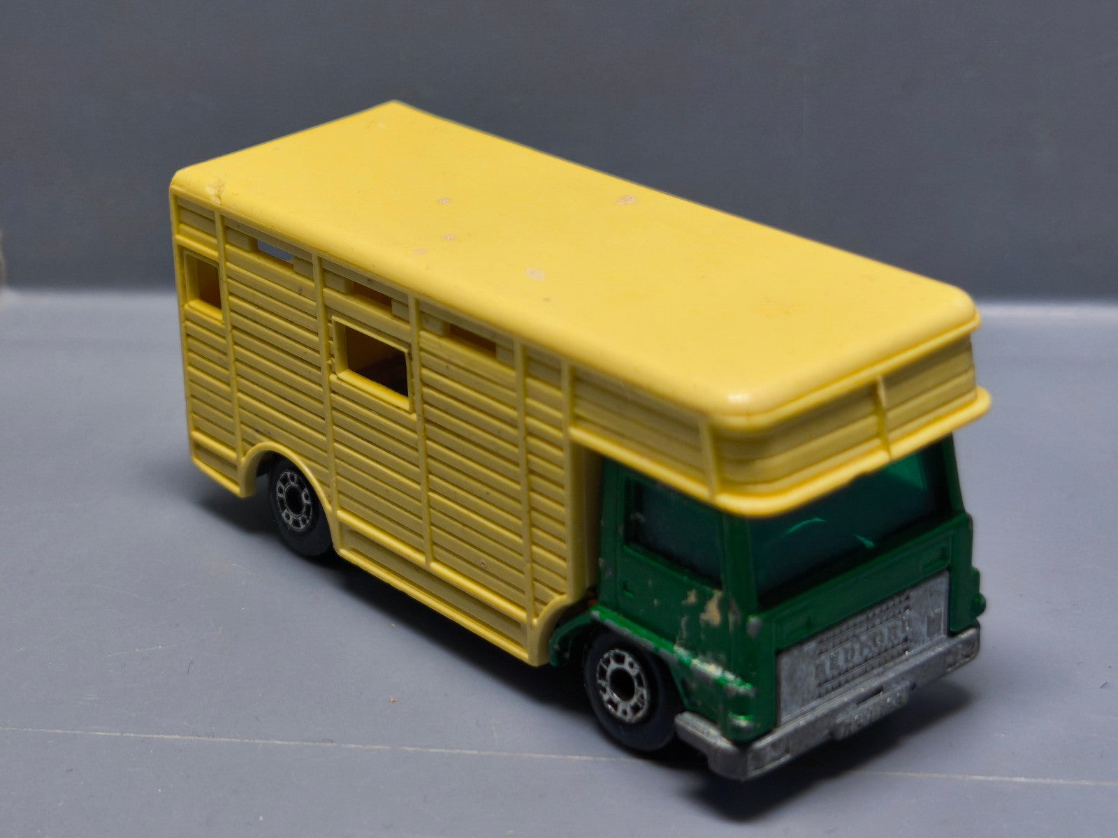 Matchbox Lesney BedFord Horse Box (A24)