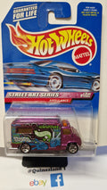 Hot Wheels Ambulance version 5SP  1999-951  (NP24)