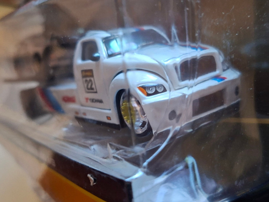 Maisto Design 1988 Maisto Flatbed - BMW M3 E30 #22, white/blue/red (CT06)