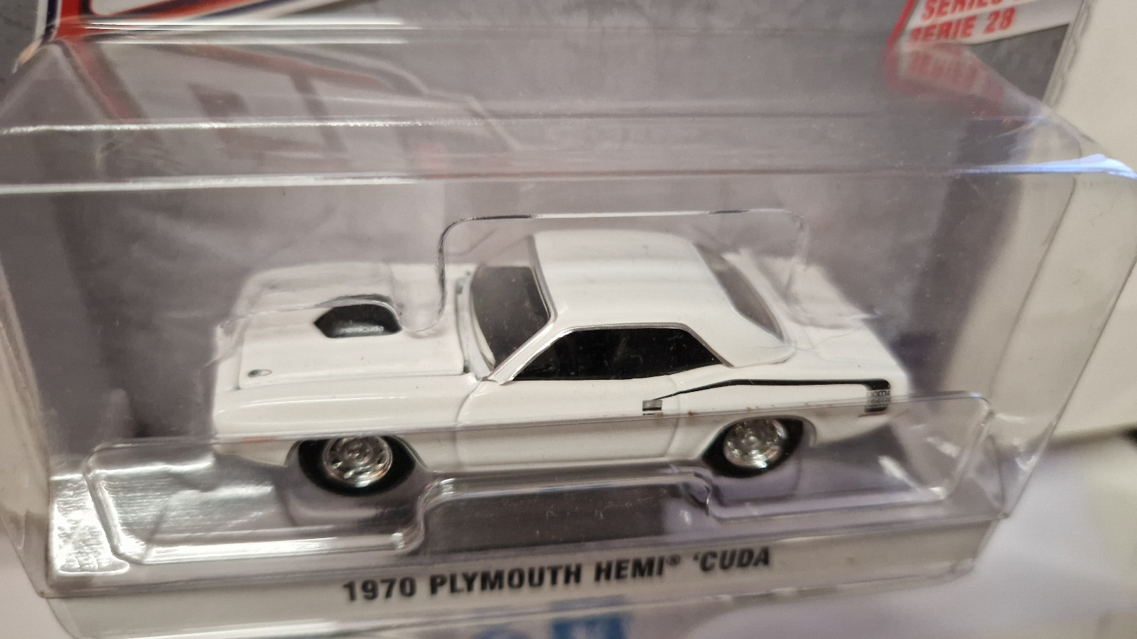 Greenlight GL Muscle Series 28 1970 Plymouth Hemi 'Cuda in Apline White (NG34)