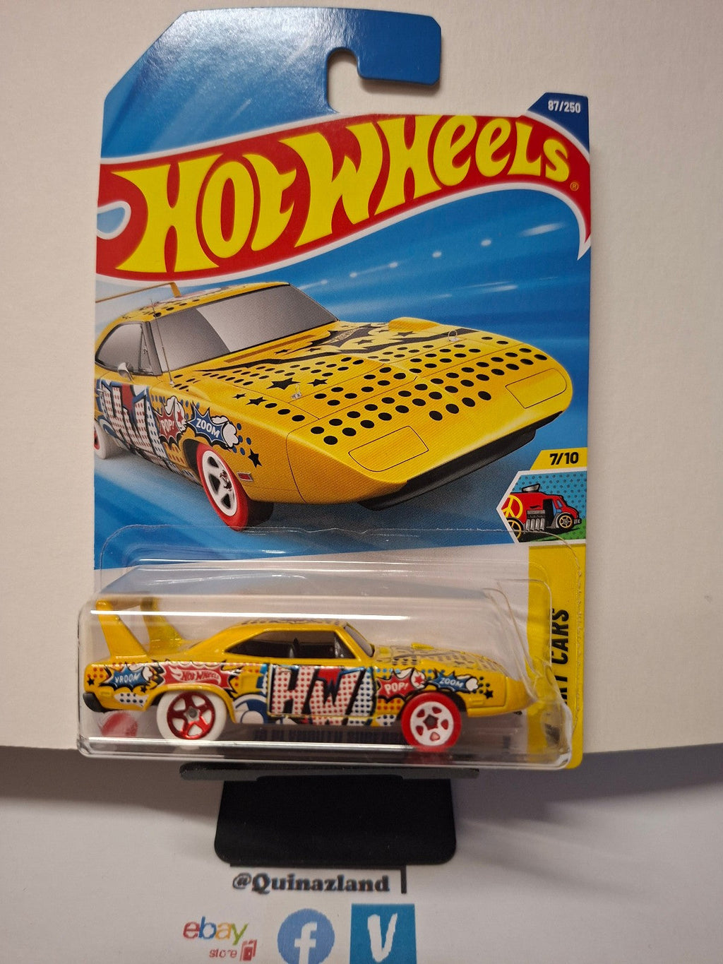 Hot Wheels '70  Plymouth superbird    2025-087 (NP15)