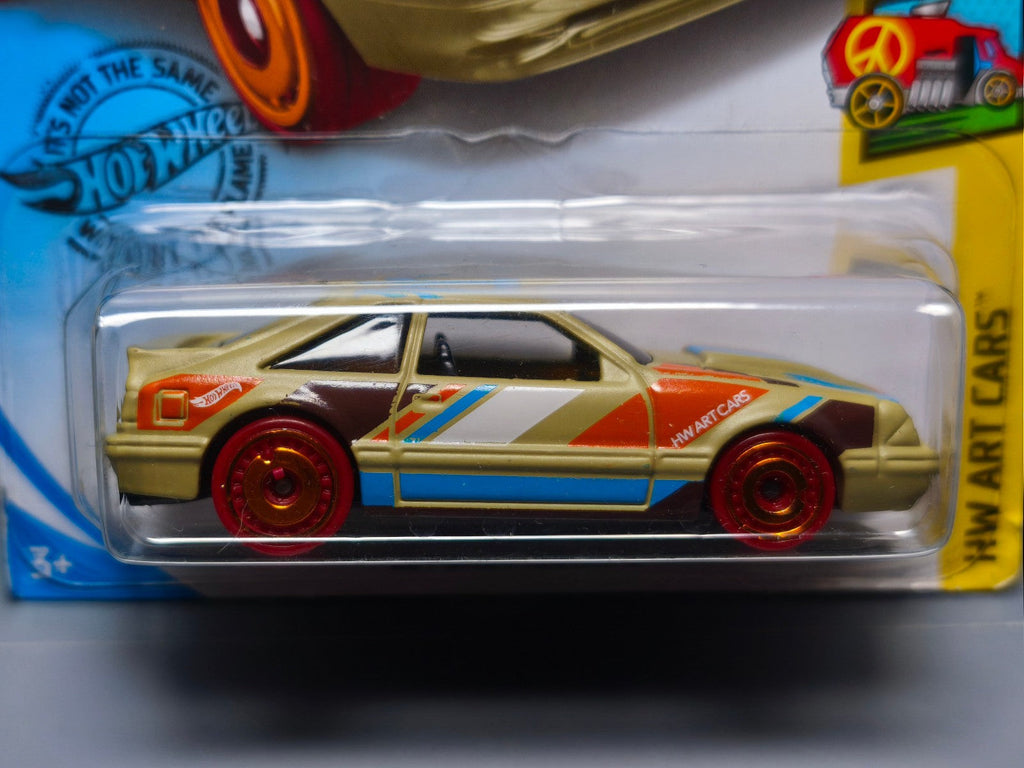 Hot Wheels '92 Ford Mustang   2020-090 (NP25)