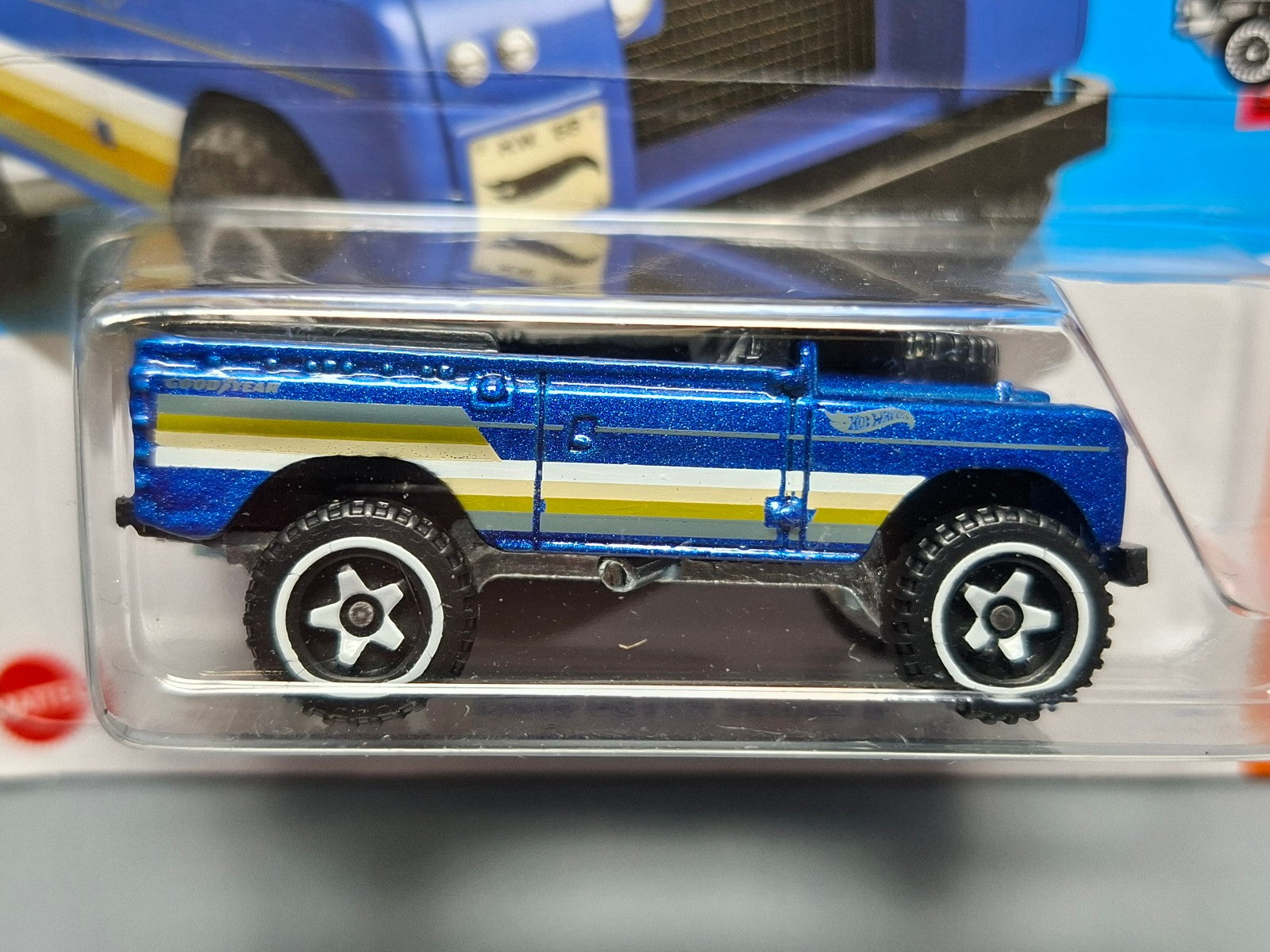 Hot Wheels   Land rover série II 2025-092 (NP01)