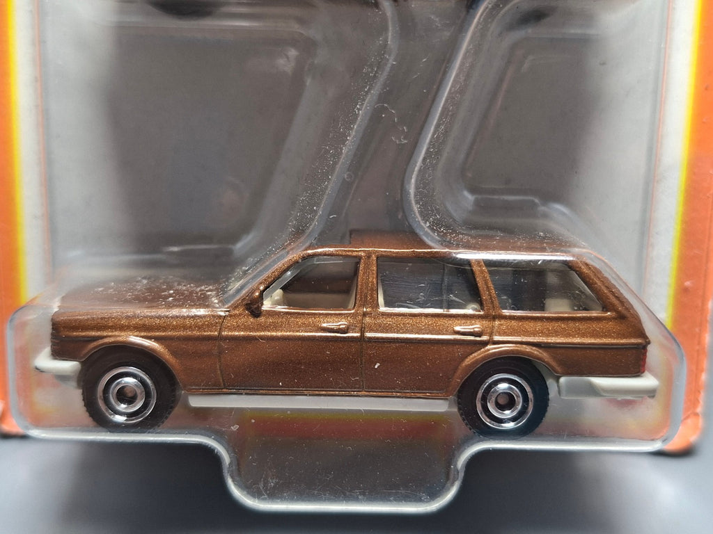 Matchbox 2023 pack autobahn express IV Volkswagen, Alfa romeo & Mercedes (NP04)