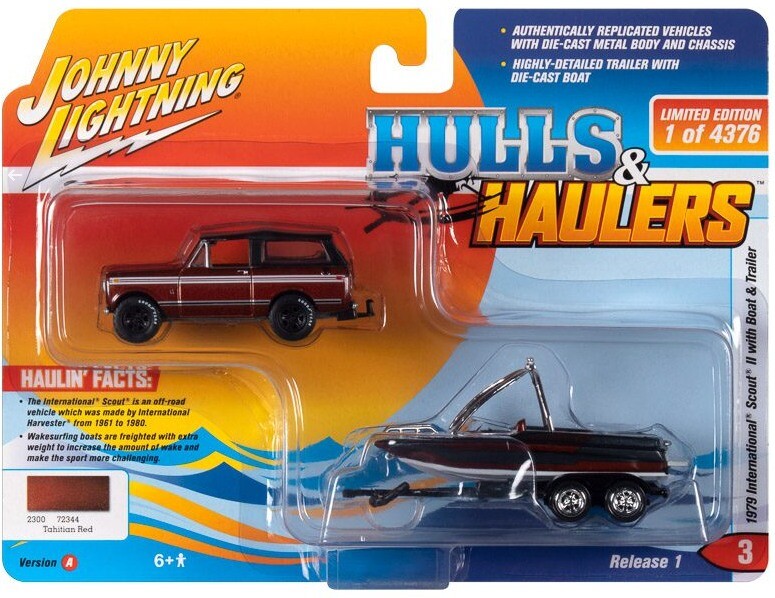 Johnny Lightning Pack Hulls & Haulers 1969 International Scout II & boat (CT02)