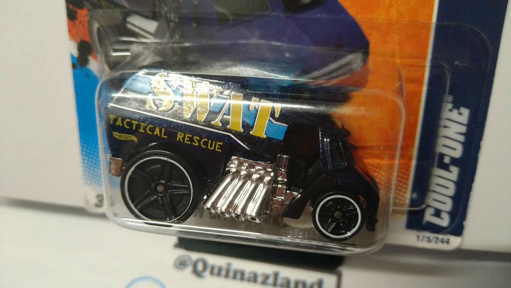 Hot Wheels Cool-One 2011-175 (NP21)