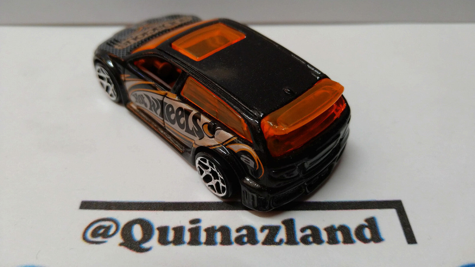 Hot Wheels Audacious 2003-044 (A10)