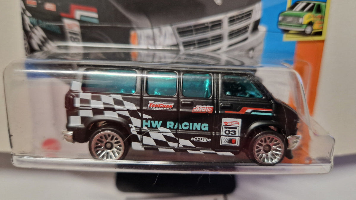 Hot Wheels Dodge van  2024-248 (NP38)