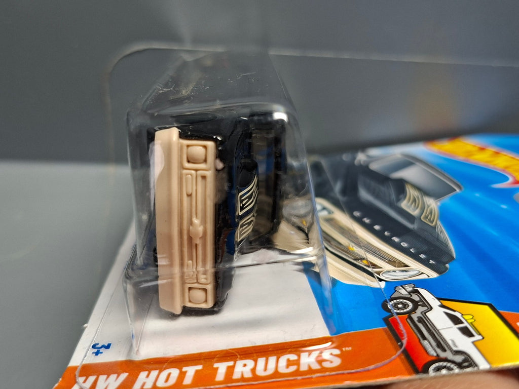 Hot Wheels '67 Chevy C10 2025-021  (NP02)