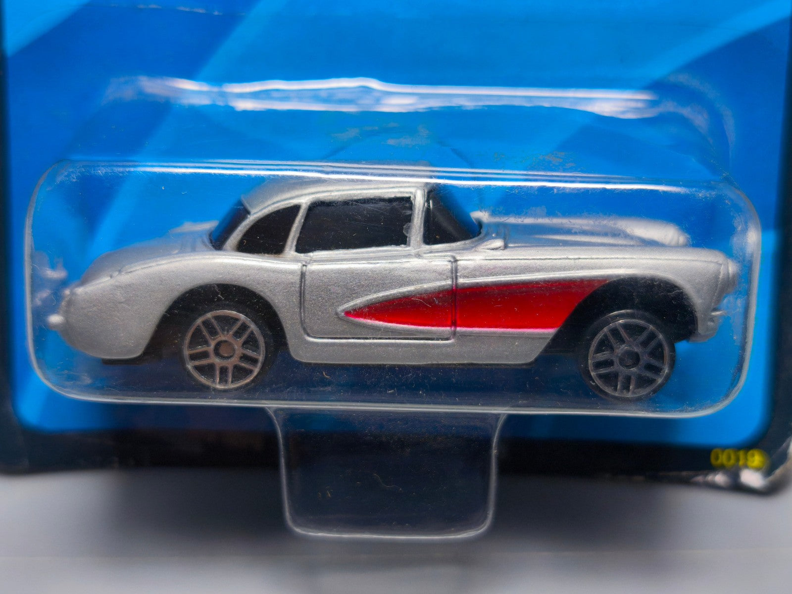 Maisto 1957 chevrolet corvette (NP43)