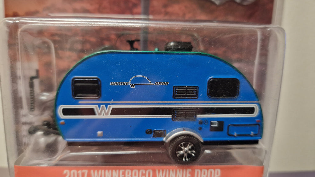 Greenlight Hitched Homes 2017 Winnebago Winnie Drop  Chase (NG01)