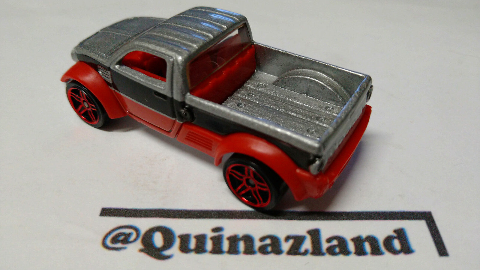 Hot Wheels Dodge M80 2007 mystery (A04)