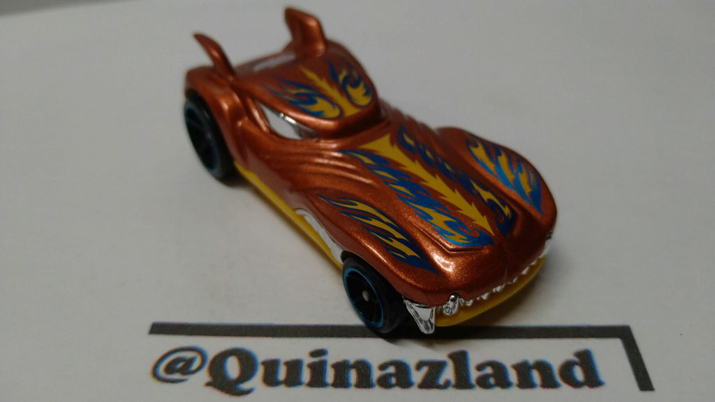 Hot Wheels  Howlin heat 2014-067  (A07)