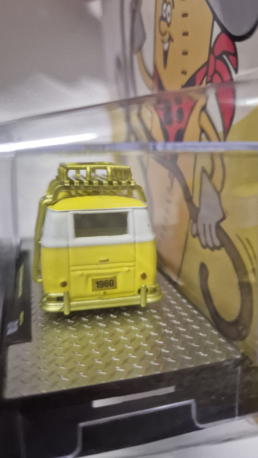 M2 Machines Hostess Twinkies 1960 Volkswagen Delivery Van Chase 750 (NG74)