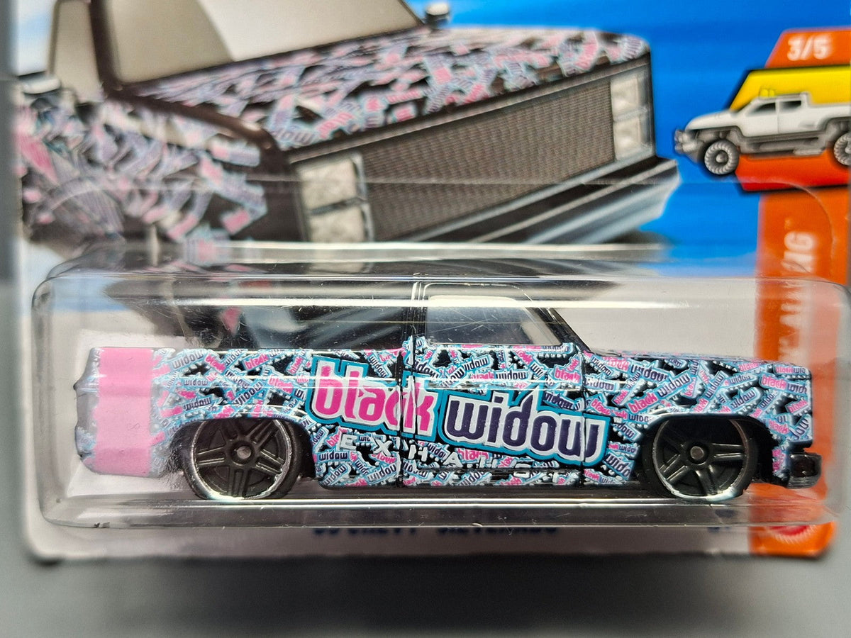 Hot Wheels '83 Chevy Silverado  2026-042  (NP03)