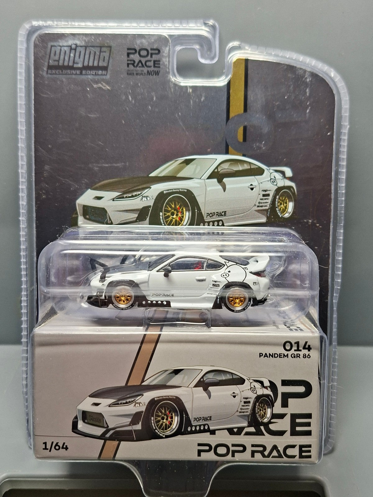 Pop Race 1/64 Toyota Pandem GR86, crystal white pearl (NG04)