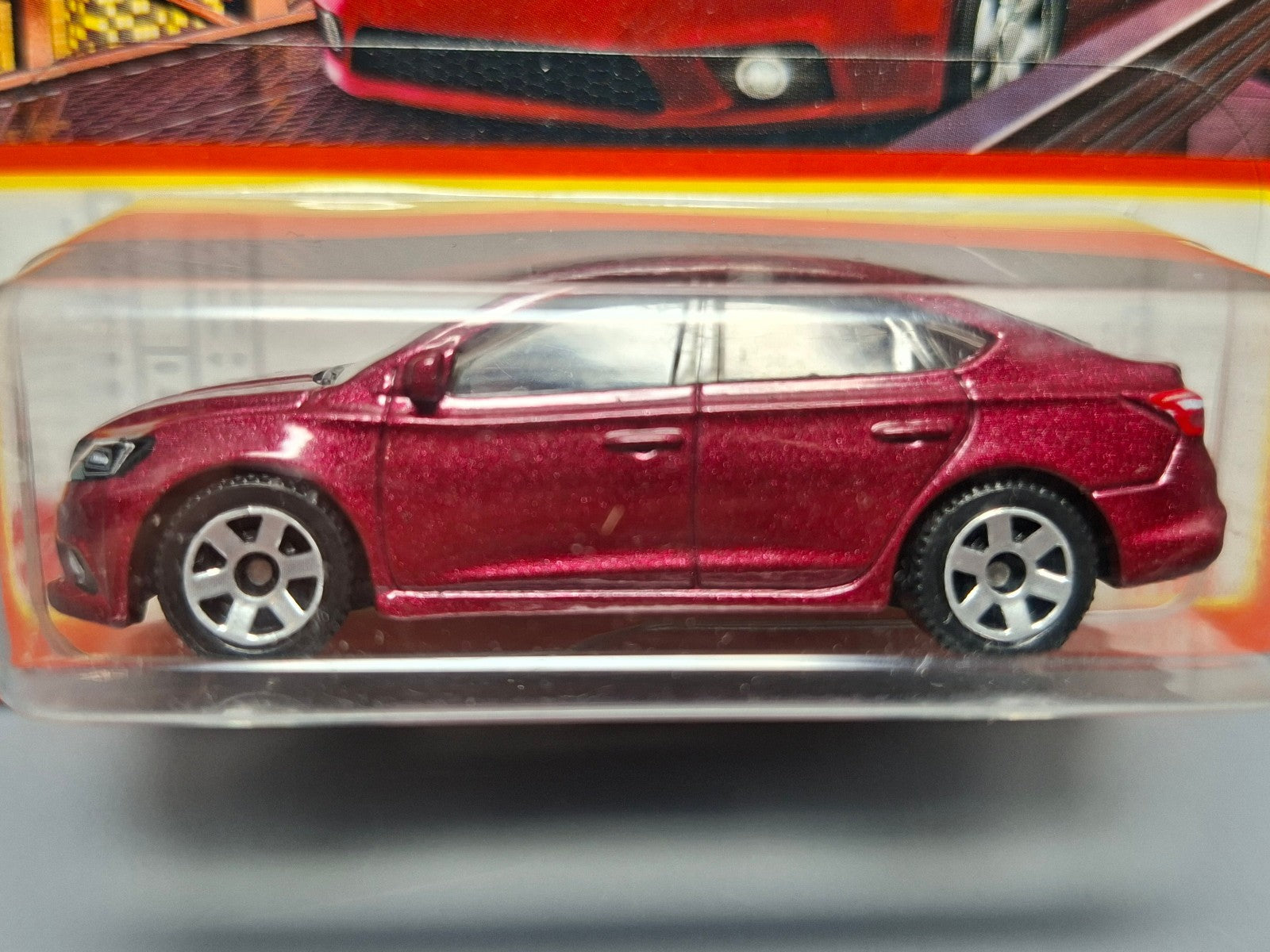 Matchbox Mainline 9 2016 Nissan sentra    (CP17)