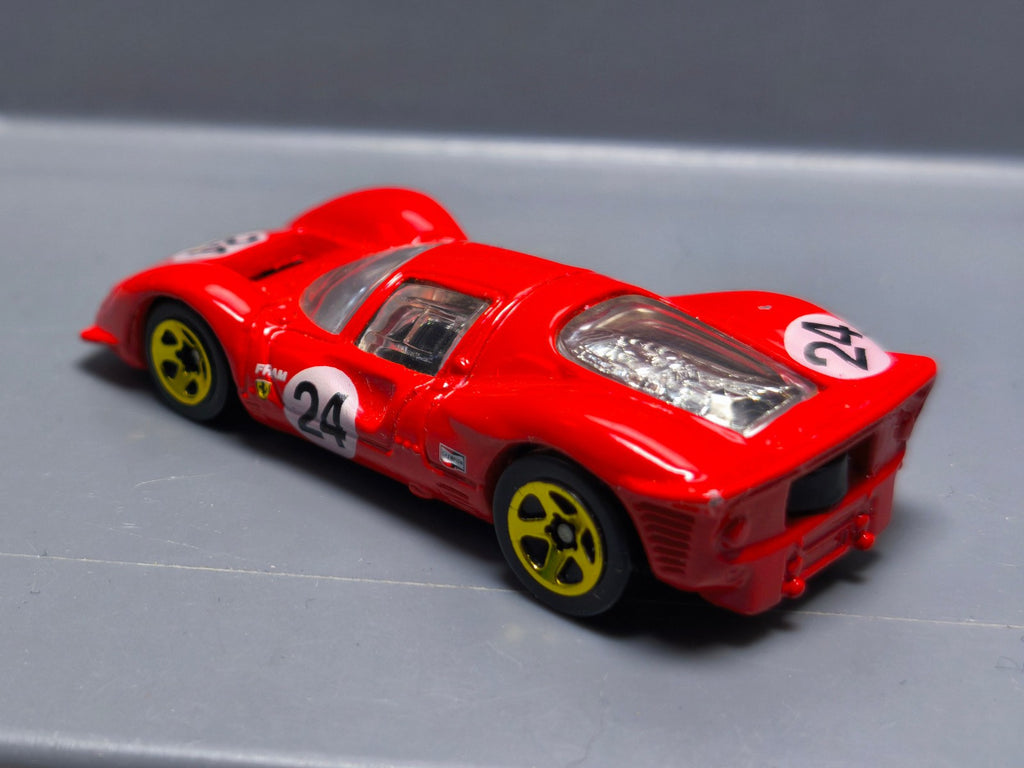 Hot Wheels Ferrari P4 Promo Magazine Allemagne rare chiffres fins   (A38)