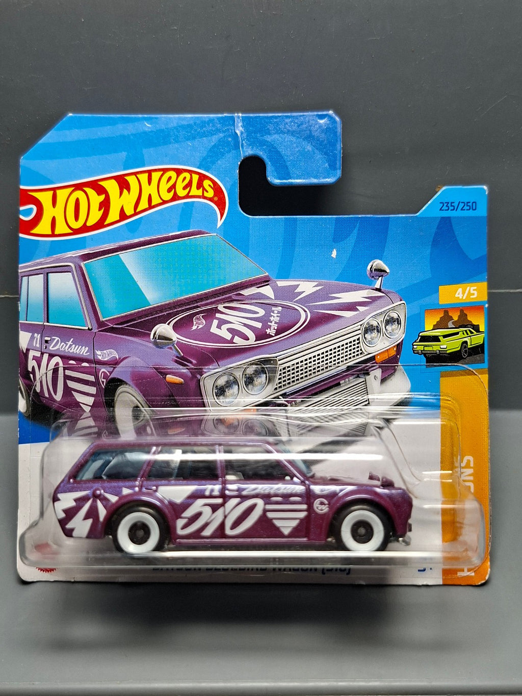 Hot Wheels Datsun bluebird wagon  2023-235  (NP04)