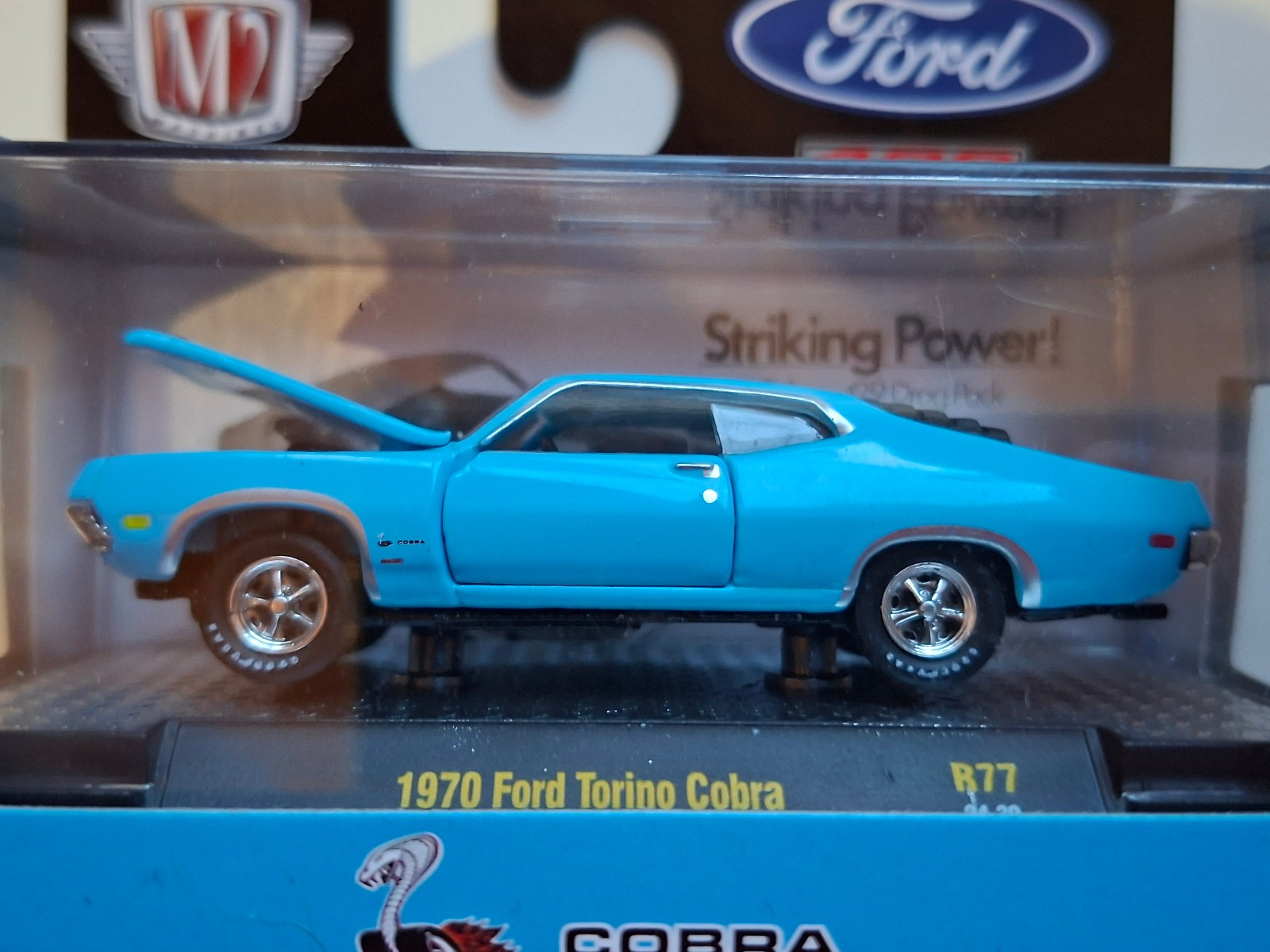 M2 Machines Detroit-Muscle Release 77 1970 Ford Torino Cobra (NP31)