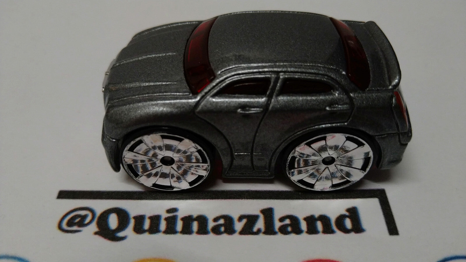 Hot Wheels First Editions Chrysler 300C  antibrouillard peint 2005-031 (A11)