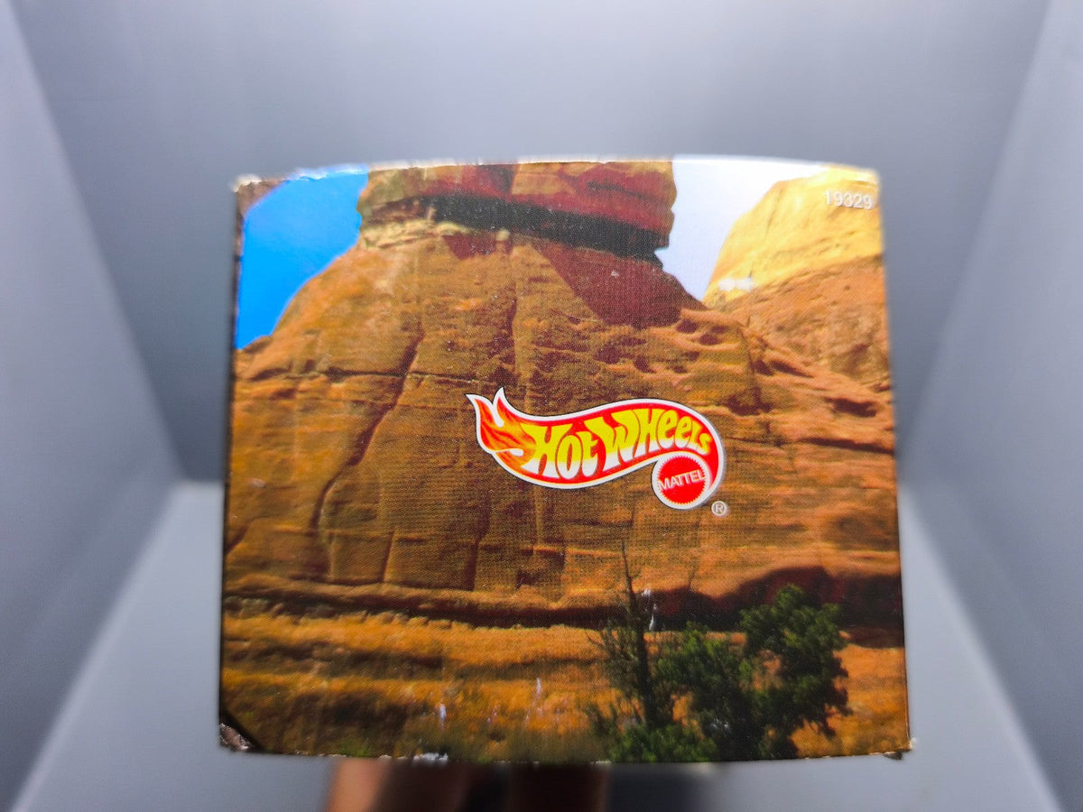Hot Wheels 1998 off road racing exclusive kmart  (CT02)