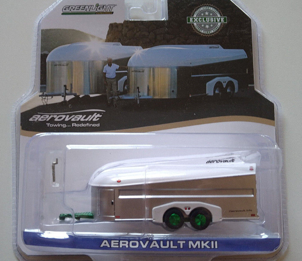 Greenlight 2018 Aerovault MKII Trailer, white/silver chase (CT05)