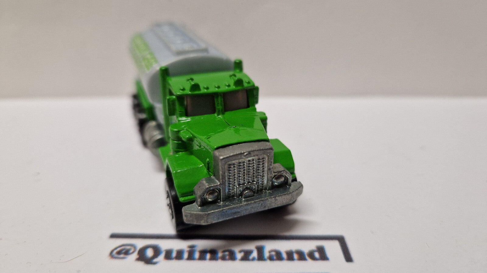 Hot Wheels 1994 multipack  Peterbilt Tank truck   (A33)