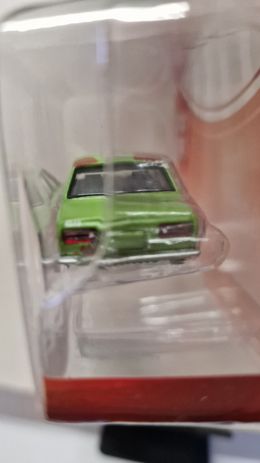 Greenlight Tokyo Torque 1970 Datsun 510 4 door sedan Chase (NG27)