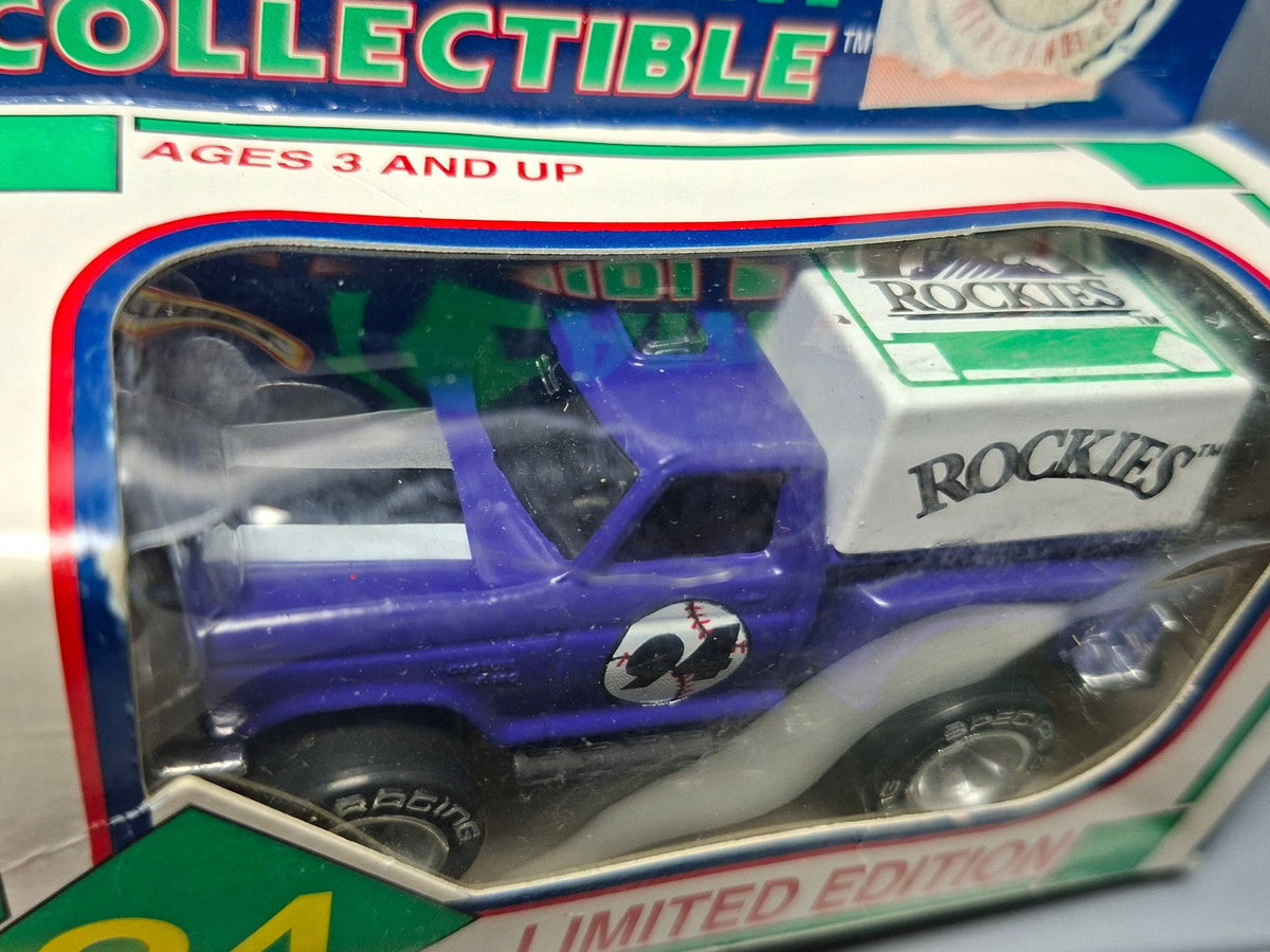 Matchbox Team Collectible 1994  Flareside pickup Colorado rockies   (CP13)