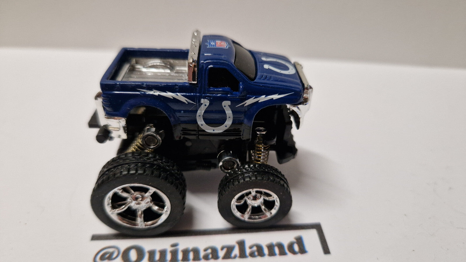Fleer Collectible Mini Monster truck Ford NFL   (CP01)