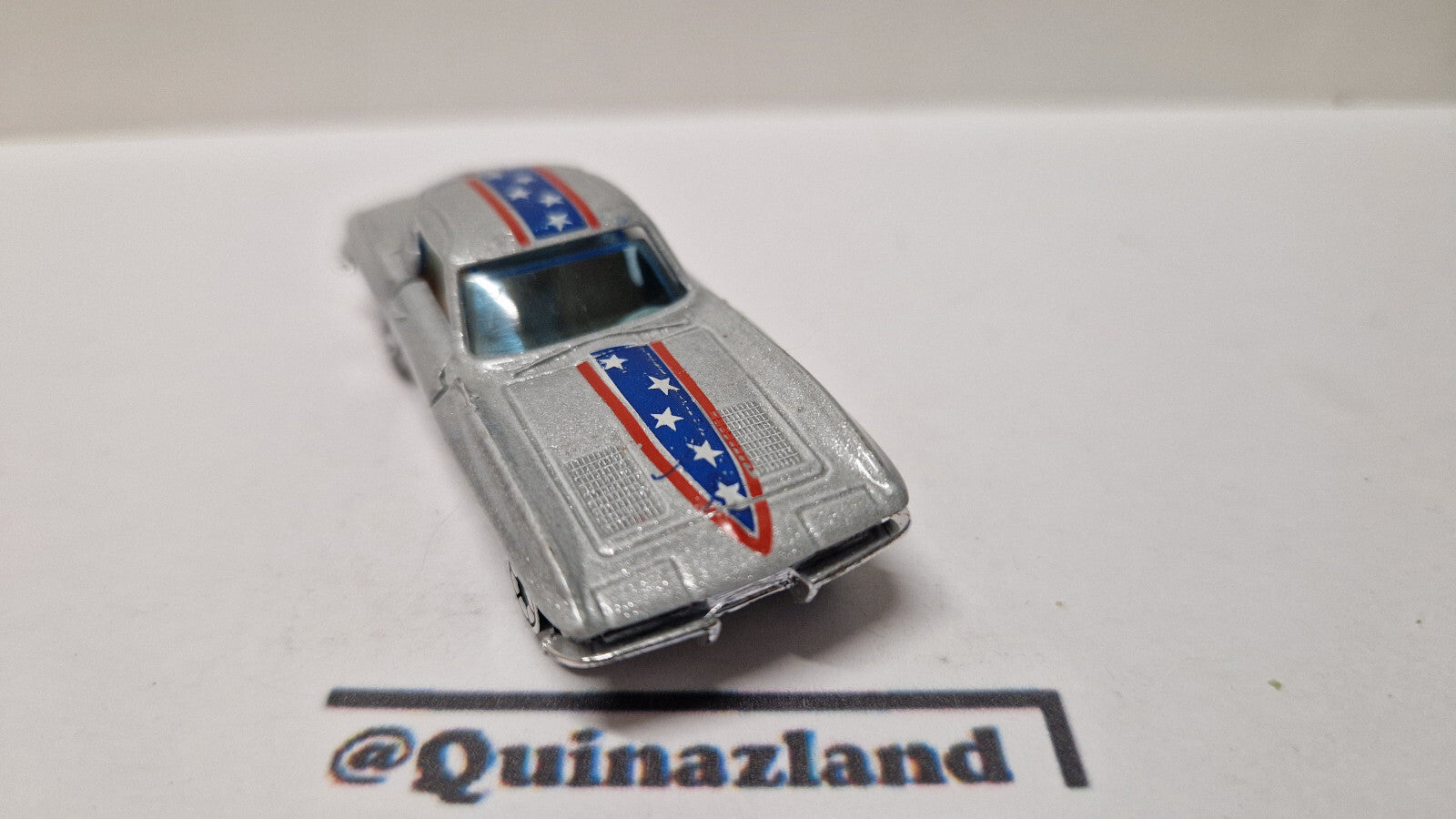 Yatming  Road tough 63 corvette   (A30)