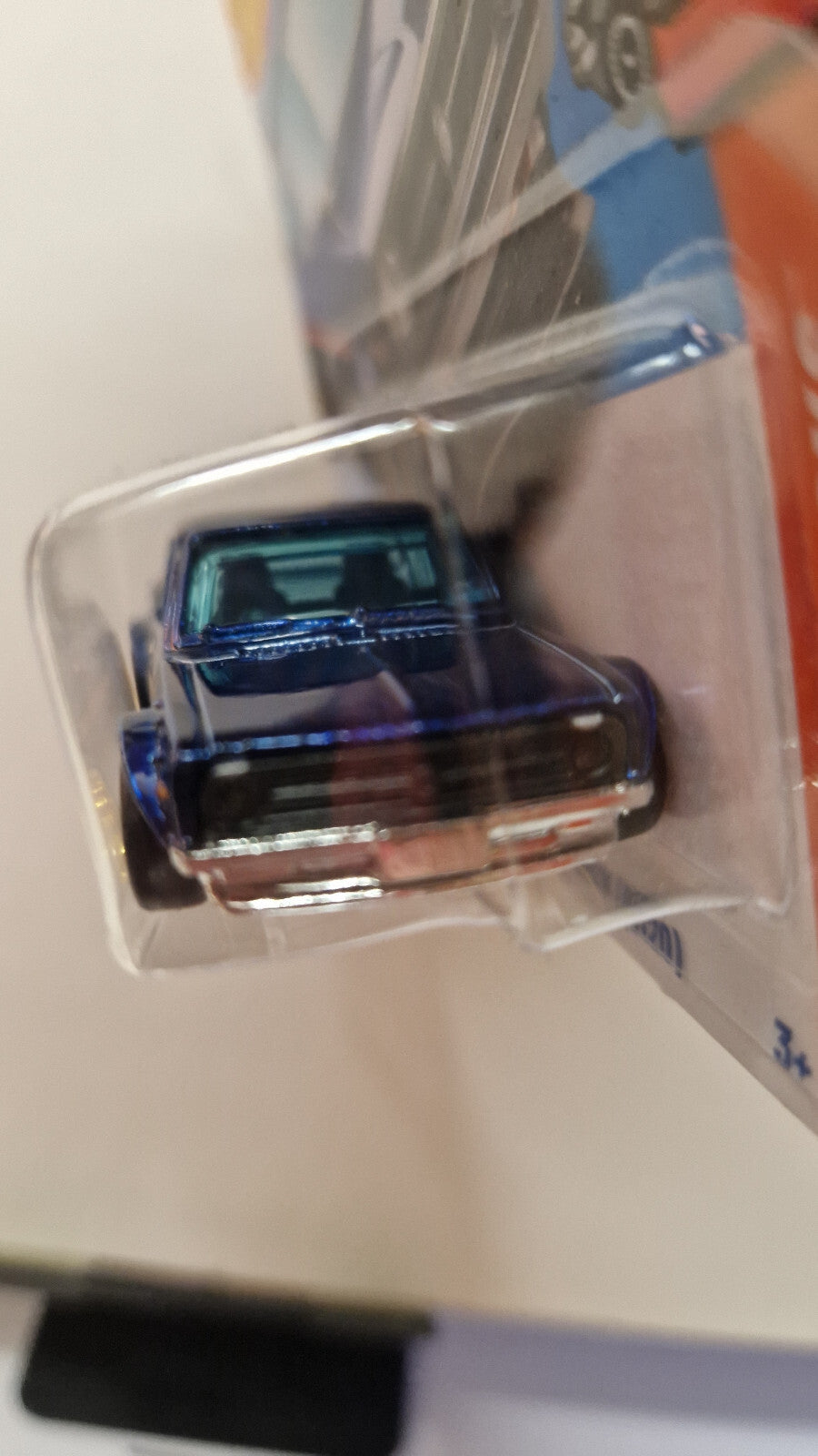 Hot Wheels 1975 datsun Sunny truck (B120) $TH 2025-093     (NP17)