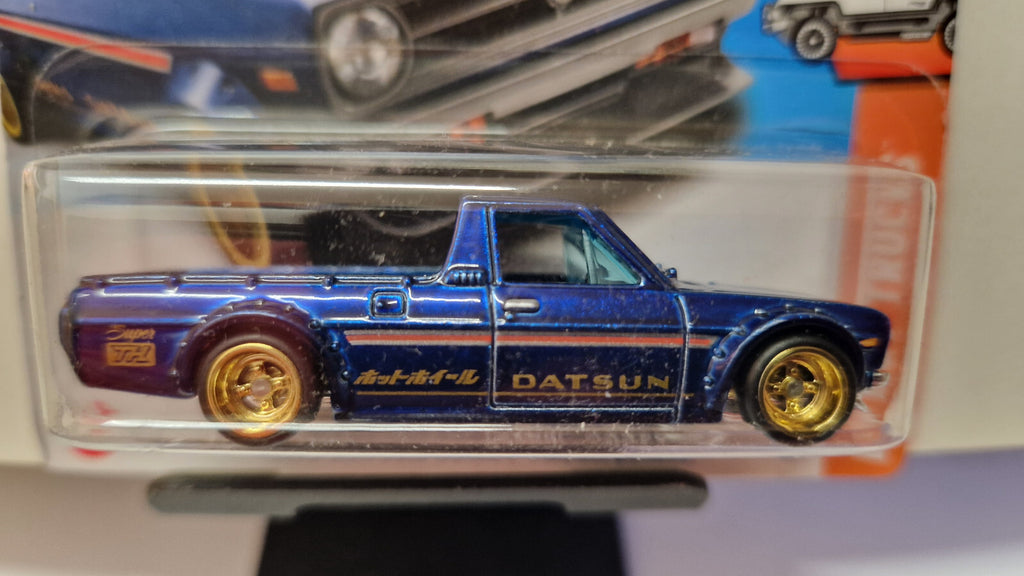 Hot Wheels 1975 datsun Sunny truck (B120) $TH 2025-093     (NP17)