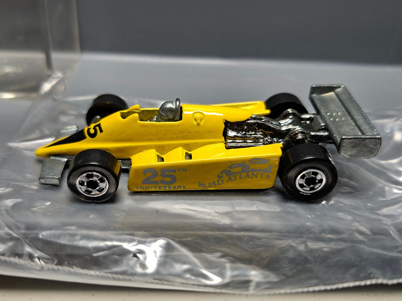 Hot Wheels 1995 road atlanta 25th anniversary  Turbo streak   (CP04)