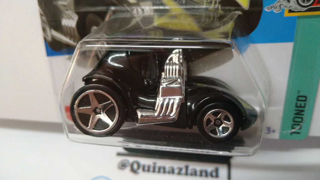 Hot Wheels Treasure Hunt Twin mill  2022-081 (NP19)